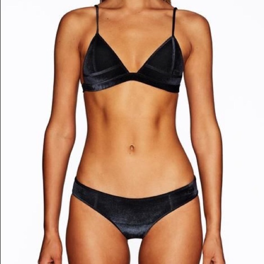 Triangl tootsie moody skies black velvet bikini